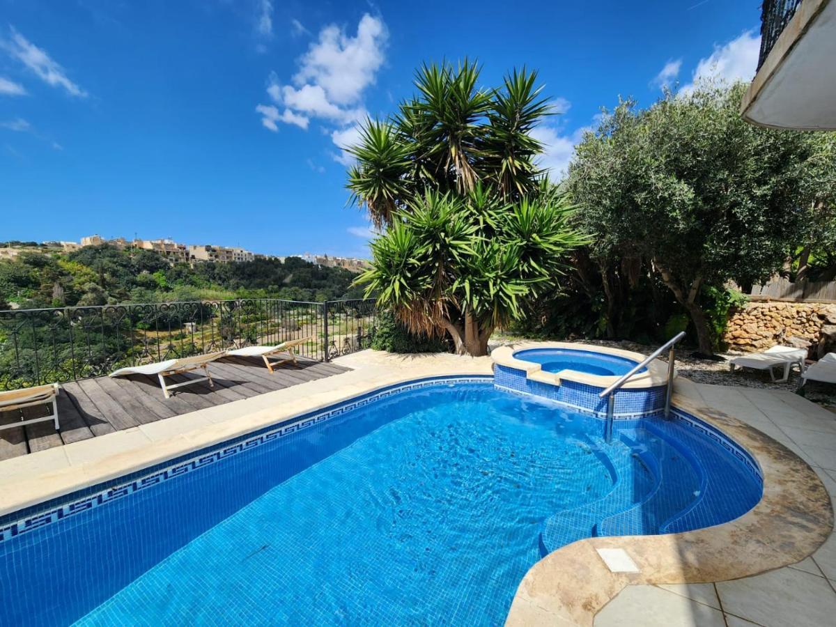 Tranquil Escape In Gozo Shared Pool & Morning Meal Bed & Breakfast Ghajn il-Kbira  Екстериор снимка